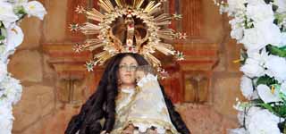 Tamajón honra a la Virgen de los Enebrales