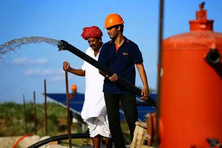 Los cajeros automáticos de agua "solucionan" su abastecimiento en Nueva Delhi