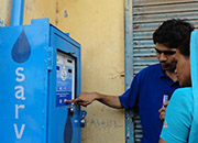 Los cajeros automáticos de agua "solucionan" su abastecimiento en Nueva Delhi