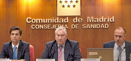 Javier Rodríguez, en el centro. (Foto: diariomedico.com)