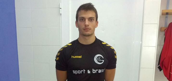 El jugador del CDE, Óscar Pérez, convocado con la selección regional juvenil