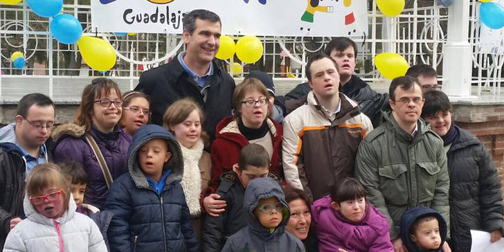 Román hace suyo el lema 'La vida no va de cromosomas' en la celebración del Día Mundial del síndrome de Down