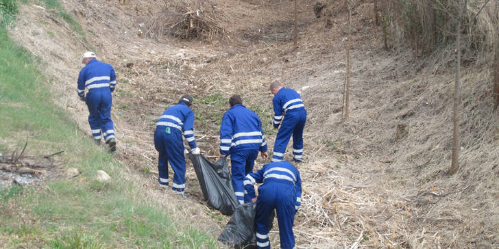 El Ayuntamiento de Cabanillas activa un Plan de Refuerzo de Mantenimiento Viario dando trabajo a nueve personas