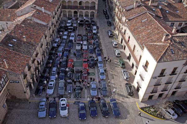 Jaguar Enthusiasts´ Club valorará la posibilidad de convertir la concentración de Sigüenza en un evento permanente