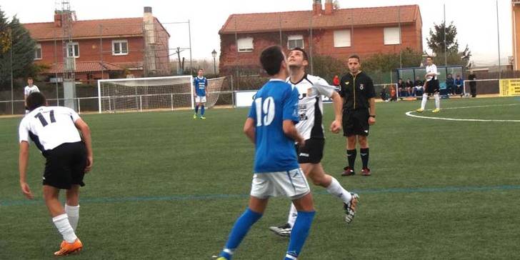 El C.D.Yunquera suma tres puntos muy importantes en Villanueva de la Torre (0-3)