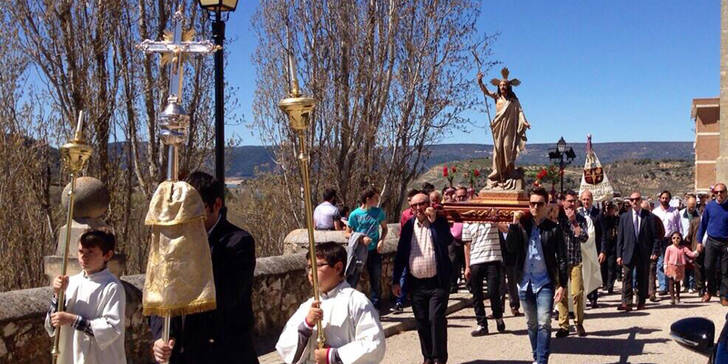 Devoción, cultura y deporte en la Semana Santa parejana