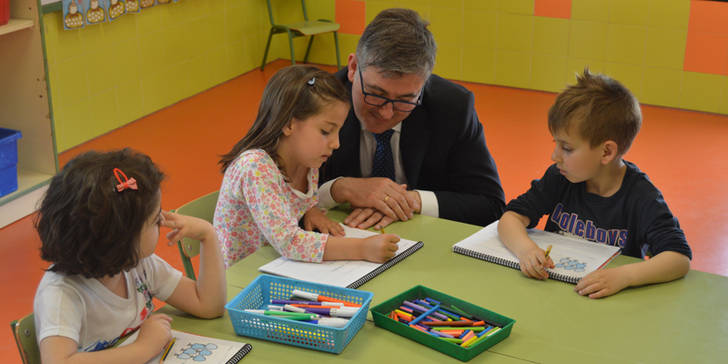 Marín resalta el papel vertebrador de la Educación para “mantener la identidad, el crecimiento y garantizar la sostenibilidad de la zona rural”