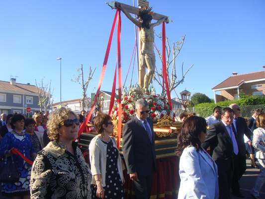 Cabanillas del Campo vuelve a sacar la fiesta a la calle para honrar al Cristo de la Expiración