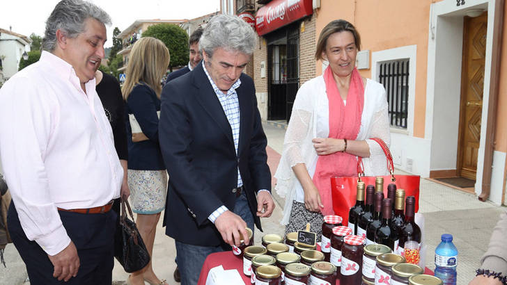 Esteban afirma en Chiloeches que “Castilla-La Mancha está creciendo y creando empleo de manera imparable”