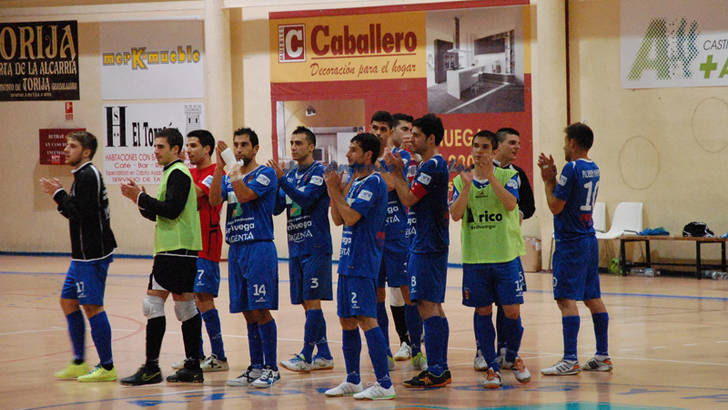 La presidenta de la Diputación felicita al CD Brihuega por su ascenso a Primera División