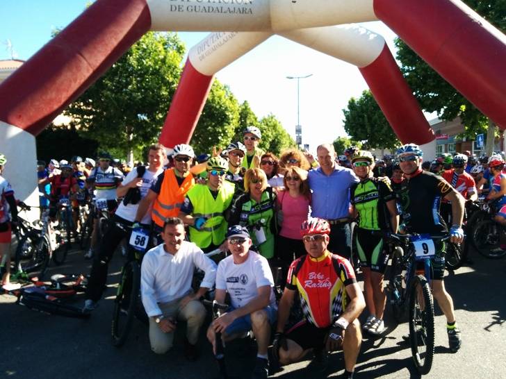 Más de 500 bicicletas y un éxito rotundo de organización en la I Villanueva MTB Race