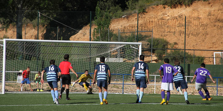 El CD Trillo se impone en el derbi (2-1)