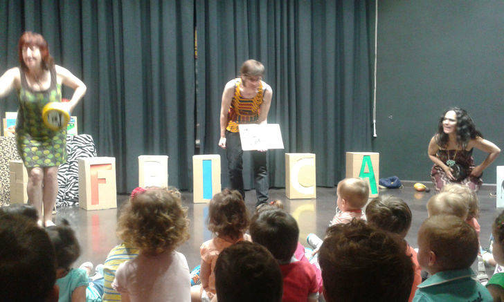 Éxito en la jornada de puertas abiertas de la biblioteca y las escuelas infantiles de Alovera