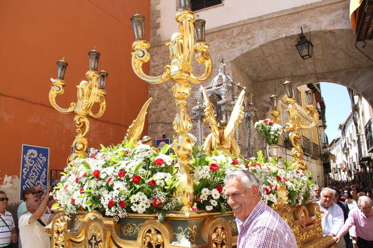 Solemnidad, brillantez y devoción y diversión en el Corpus pastranero