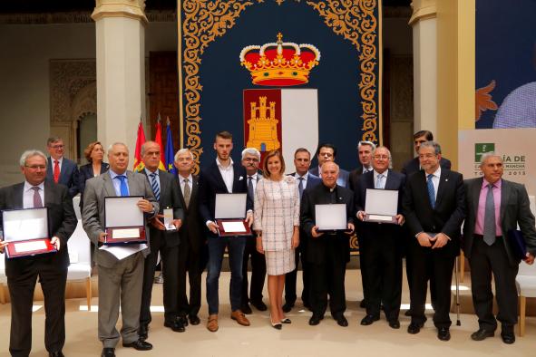 Castilla-La Mancha celebra su día con Cospedal recordando que "la obligación de los gobernantes es dejar las cosas mejor"