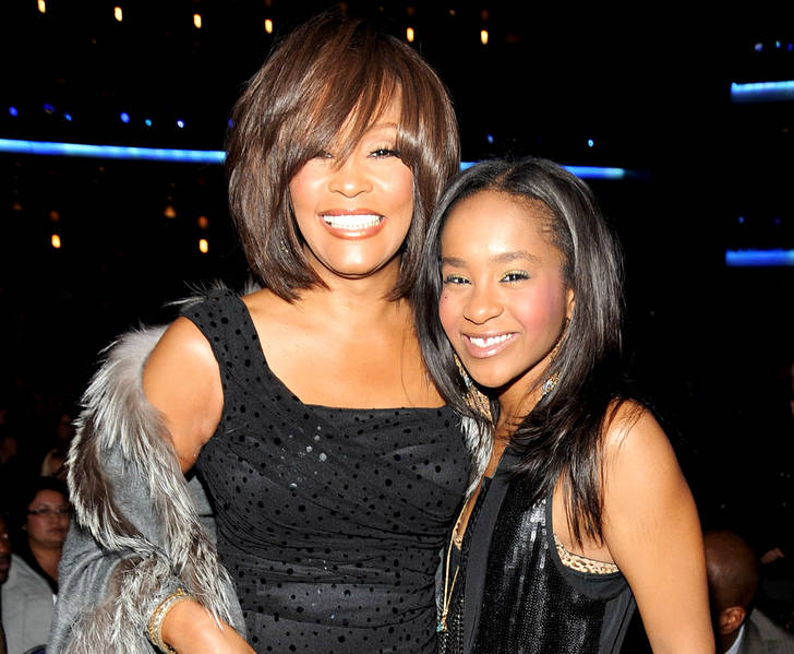 Bobbi Kristina se reúne con su madre Whitney Houston