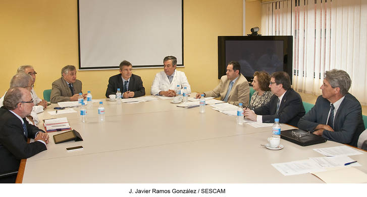 El SESCAM y la Universidad de Alcalá de Henares potencian su colaboración