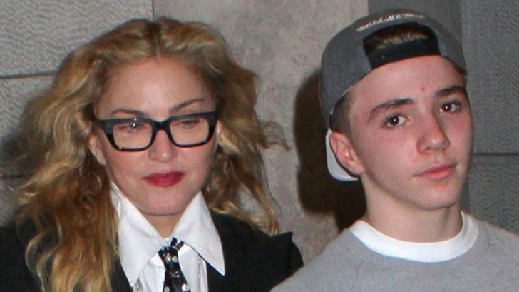 Madonna quiere la custodia de su hijo Rocco