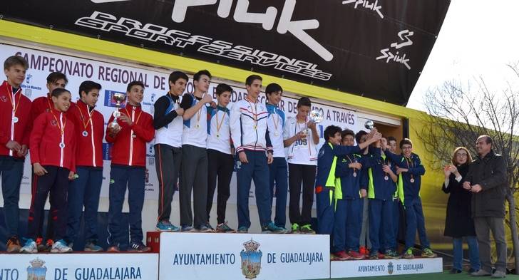 Más de 650 atletas menores de 16 años han participado en el Campeonato Regional en Edad Escolar de Campo a Través, celebrado en Guadalajara