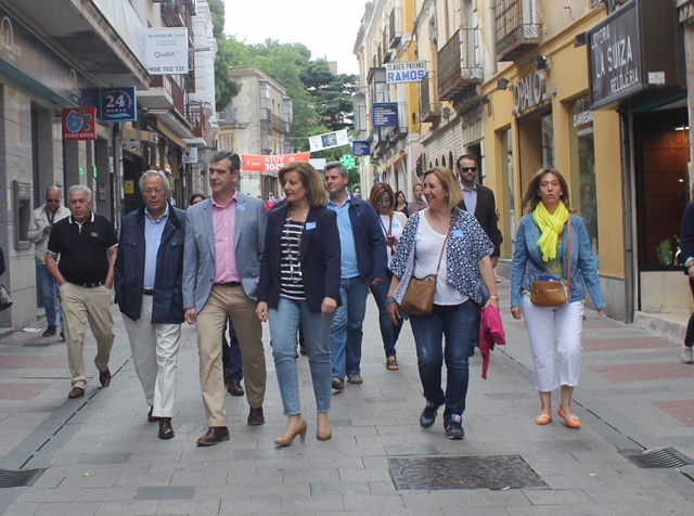 La ministra en funciones de Empleo Fátima Bañez ha apoyado este sábado la candidatura del PP de Guadalajara