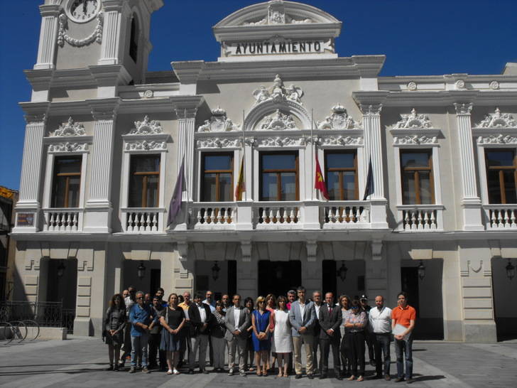 Guadalajara, Azuqueca y Sigüenza muestran su repulsa al atentado de Niza