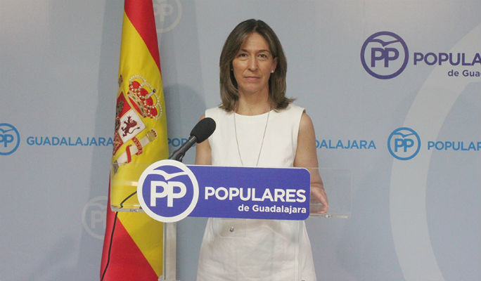 Guarinos denuncia que Page solo se preocupa de enchufar a sus familiares y amigos mientras “Castilla-La Mancha va a la deriva”