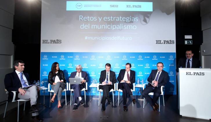 El alcalde de Guadalajara participa en el foro “Retos y estrategias del municipalismo” organizado por 'El País'