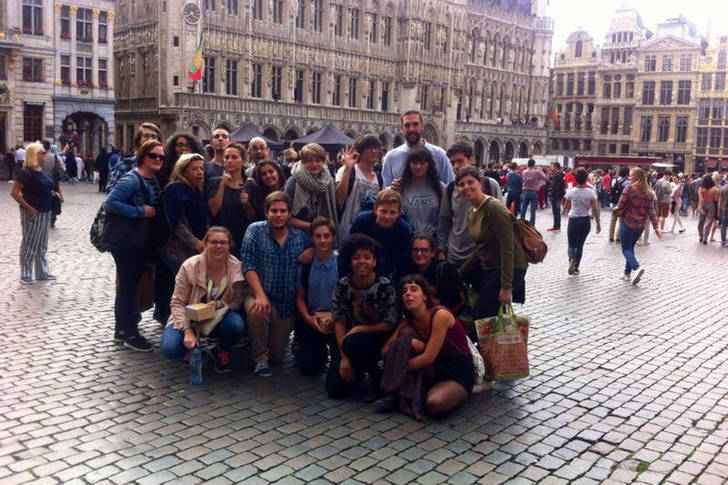 Los 7 azudenses del intercambio juvenil con Bélgica, junto con otros participantes de distintas nacionalidades. Foto: Ayuntamiento de Azuqueca de Henares.