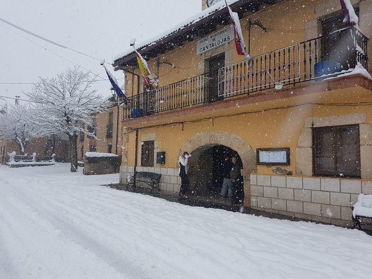 La nieve impide que 52 alumnos de Guadalajara puedan ir a clase y obiga a suspender cinco rutas escolares