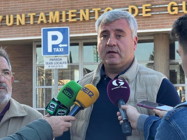 Esteban: “Pedimos al PSOE y sus representantes que exijan soluciones inmediatas a las deficiencias del transporte por tren o autobús con Madrid”