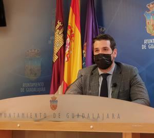 El PP lleva al pleno del Ayuntamiento de Guadalajara su repulsa de los ataques al sector c&#225;rnico por parte del ministro Garz&#243;n