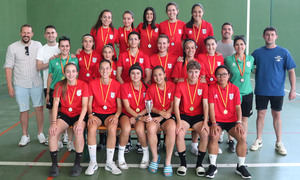 Fiesta del f&#250;tbol femenino en el II Torneo Jos&#233; Luis Ambrona