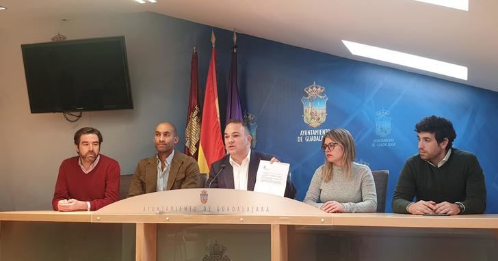 La Junta Electoral vuelve a reprochar la conducta del alcalde socialista de Guadalajara, Alberto Rojo "por incumplir la Ley"
