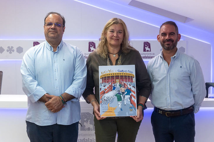 La ilustradora guadalajareña Marílo Carrillo, ganadora del primer concurso de carteles de los encierros de Guadalajara