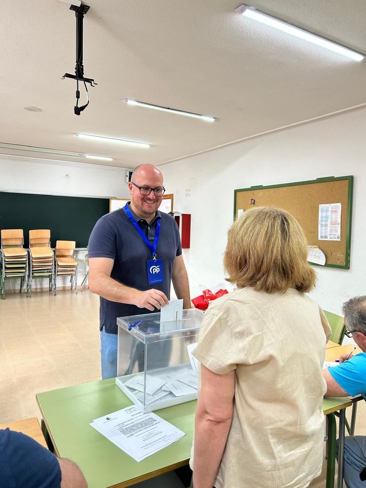 En Guadalajara, el PP GANA con el 37,18% de los votos, el PSOE le sigue con el 29,58%, Vox consigue el 14,45% y Se Acabó la Fiesta queda en cuarto lugar 