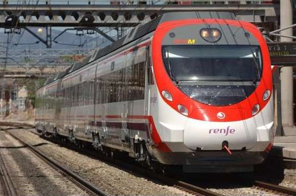 Madrid renueva el convenio con Castilla-La Mancha para el abono transporte en 2021 con una dotación de 7,7 millones