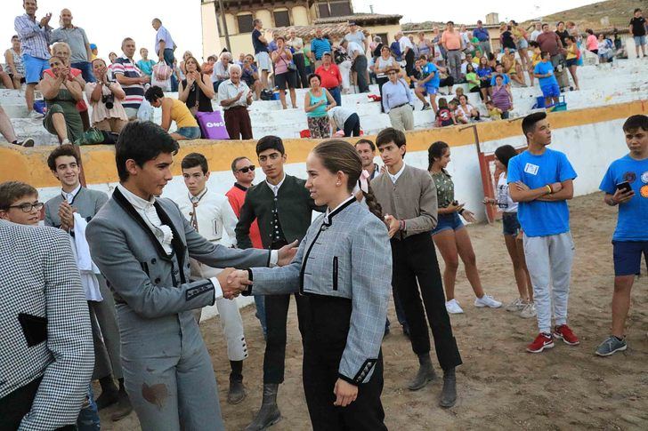 Carla Otero y Jesús Romero triunfan en el V Certamen de Tauromaquia 'Ivan Fandiño' de Pastrana