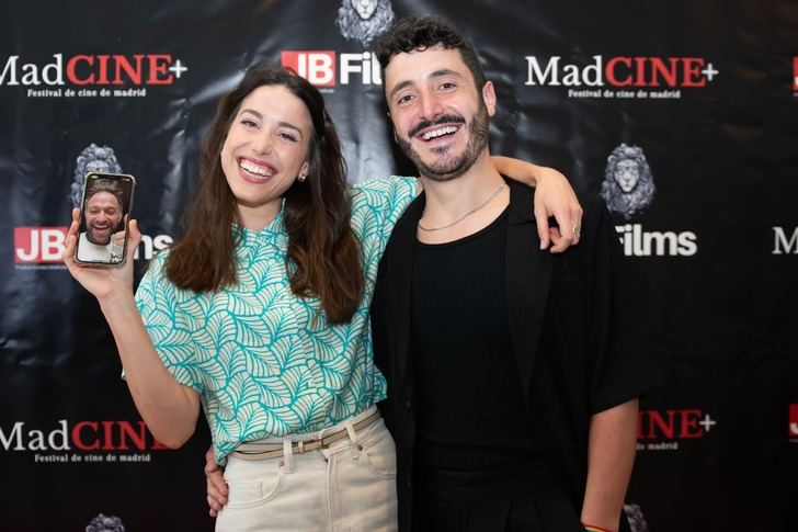 Mejor Actriz por A tontas y a locas en el Festival Internacional de cine Clara Navarro ha de Madrid MadCINE+