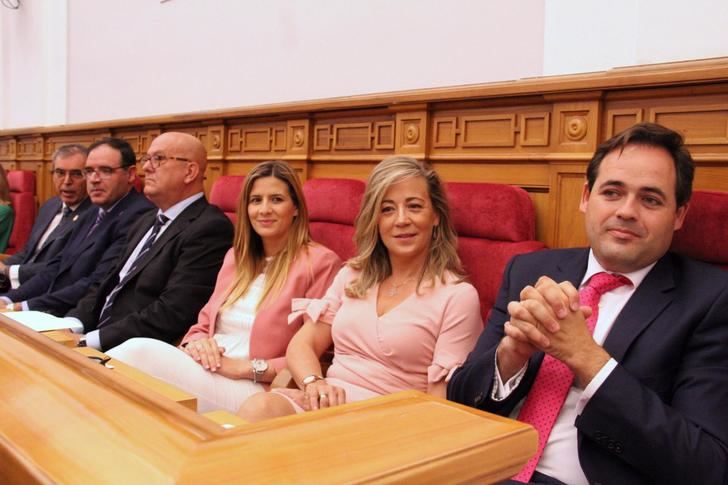 Núñez asegura que el Grupo Parlamentario Popular ejercerá como líder de la oposición en positivo