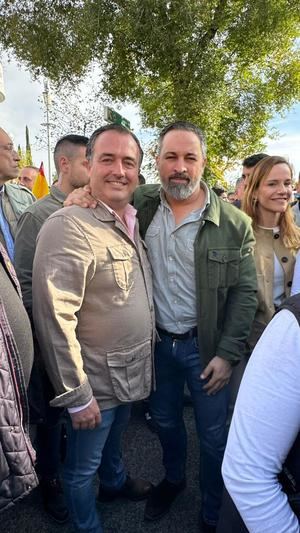 David Moreno y Luis Bl&#225;zquez asisten a la manifestaci&#243;n en Madrid para exigir nuevas elecciones generales tras los &#250;ltimos esc&#225;ndalos de corrupci&#243;n