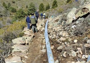 Se mejora la seguridad y se evita el impacto visual en el sendero de la chorrera de Despe&#241;alagua