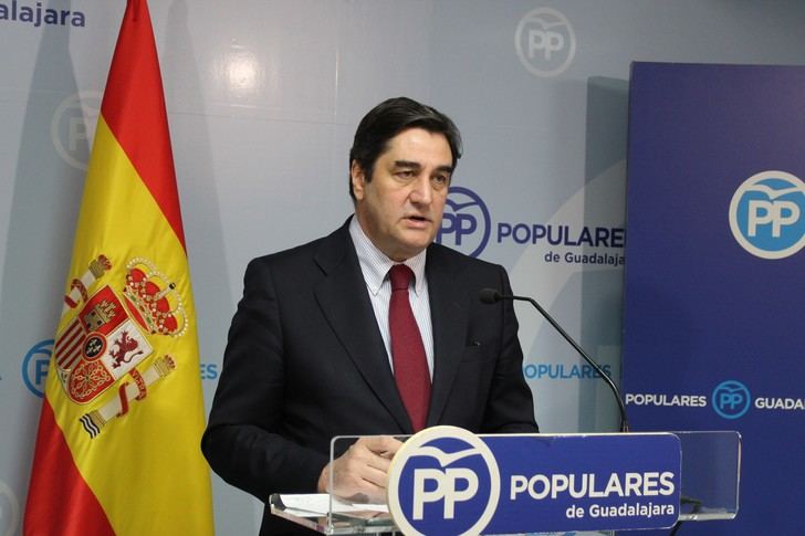 Echániz denuncia que “la única patria de Sánchez es él mismo, sin importarle lo más mínimo acabar con la igualdad entre españoles”