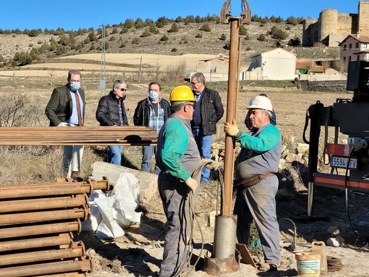 Se realizan actuaciones de mejora en los sistemas de abastecimiento de agua potable de Establés y Villel de Mesa