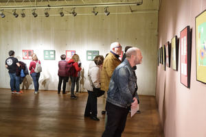 Continúan los actos del XX aniversario del Teatro Buero de Guadalajara con la apertura de las exposiciones de christmas del dramaturgo y de fotografías de Paula Montávez 