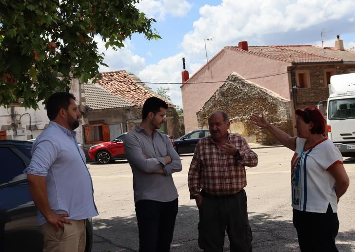 Los vecinos de Gascueña de Bornova se quejan de la falta de internet en la zona a pesar de tener instalada la fibra óptica