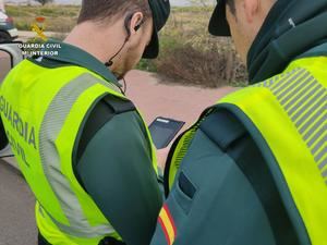 La Guardia Civil sorprende a una persona sustrayendo efectos en el interior de una vivienda en Alovera