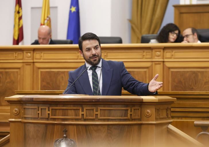 Iván Sánchez, “PSOE y PP se ponen de acuerdo para aumentar el gasto público en propaganda electoral, pero rechazan ayudar y proteger a las víctimas del terrorismo”