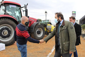 Paco Núñez pide a Page “menos impuestos y menos papeleo” para los autónomos que se quieran instalar en el mundo rural