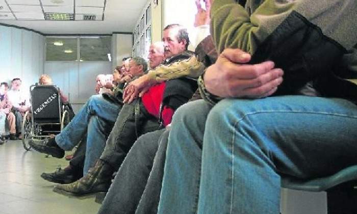 Denuncian que hoy, en Castilla-La Mancha, los pacientes tienen que esperar una media de 189 días para ser operados 