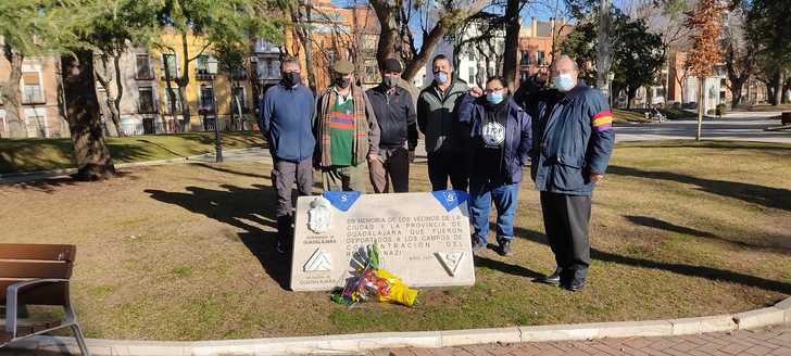 Unidas PODEMOS-IU homenajea a los guadalajareños deportados a campos nazis en el día de las víctimas del Holocausto